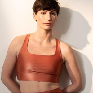 NWT radiant shine DYI DEFINE YOUR INSPIRATION sports bra